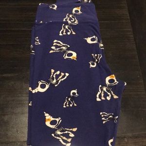 NWOT Lularoe TC Skelicorn with purple background
